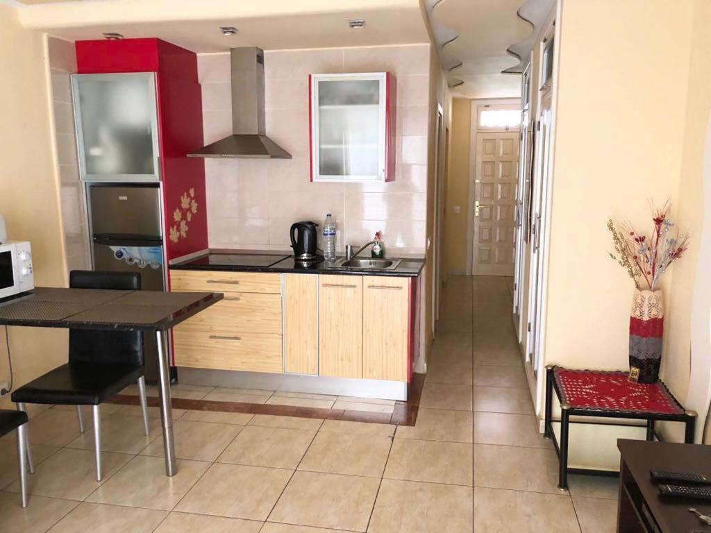 Cozy Apartment Close To Fanabe Beach, Tenerife Costa Adeje  Esterno foto